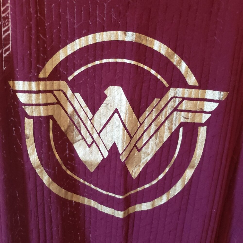 Wonder Woman metallic graphic athletic burn out tank top - Picture 2 of 9